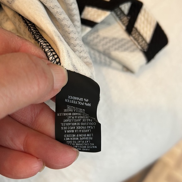 STUDIO black/white skirt size small - Picture 6 of 6